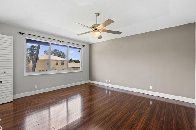 6878 NW 33rd Street, Margate, FL 33063