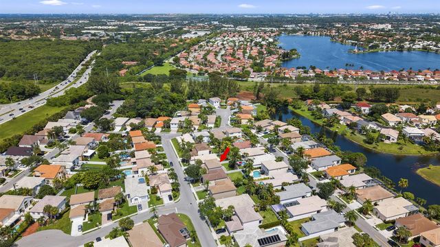 6878 NW 33rd Street, Margate, FL 33063