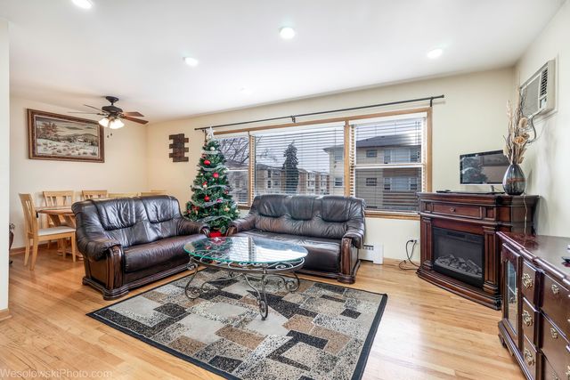 3023 Paris Avenue 205, River Grove, IL 60171