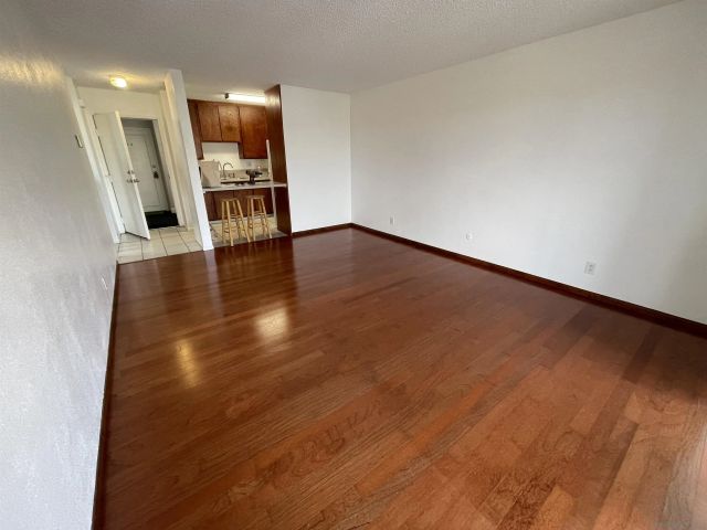 1645 Emerald 2i, San Diego, CA 92109