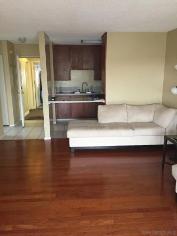 1645 Emerald 2i, San Diego, CA 92109