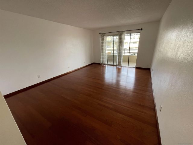 1645 Emerald 2i, San Diego, CA 92109