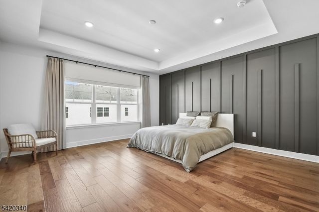 36 Ventura Dr, East Hanover Twp., NJ 07936