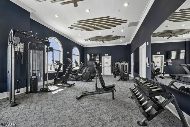 36 Ventura Dr, East Hanover Twp., NJ 07936