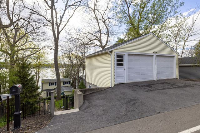 4338 East Lake Road, Livonia, NY 14487