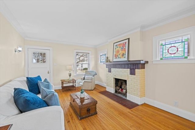 1324 Hickory Street, Waukegan, IL 60085