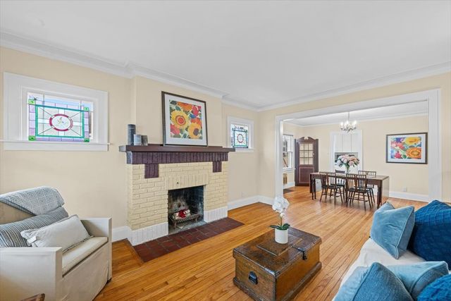 1324 Hickory Street, Waukegan, IL 60085