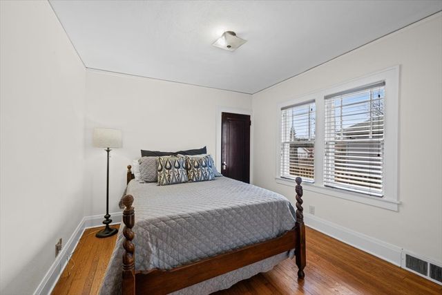 1324 Hickory Street, Waukegan, IL 60085