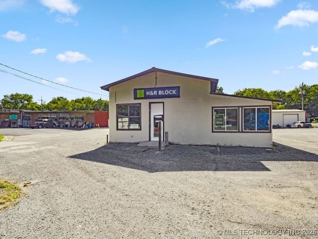 824 S California, Atoka, OK 74525