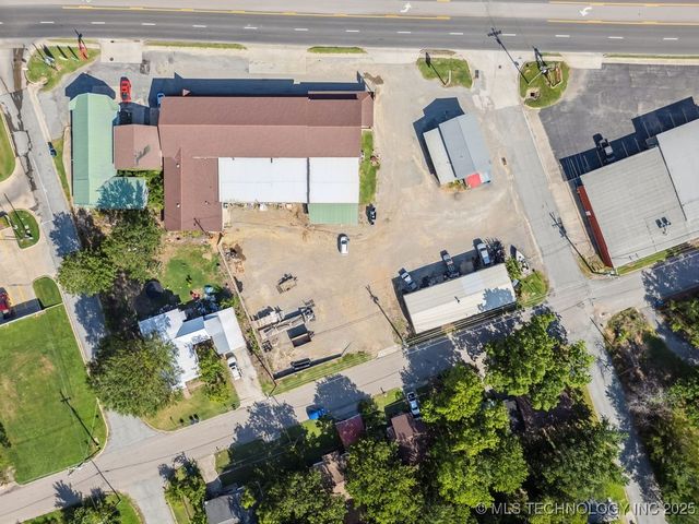 824 S California, Atoka, OK 74525