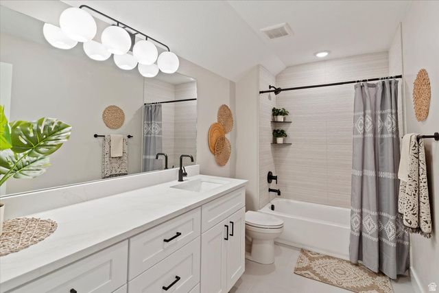 3062 W SOLACE ST, Syracuse, UT 84075