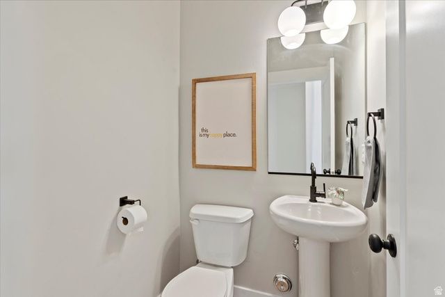 3062 W SOLACE ST, Syracuse, UT 84075