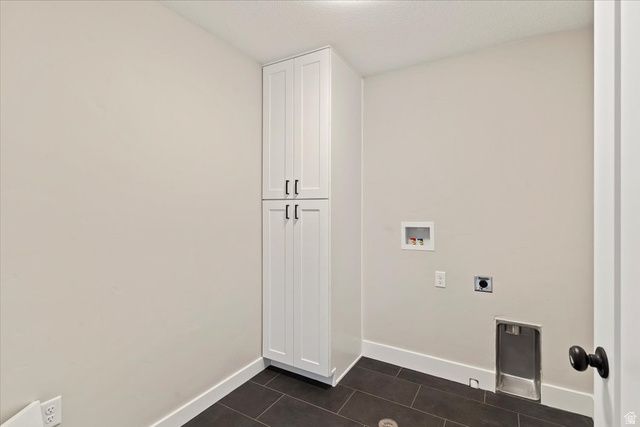 3062 W SOLACE ST, Syracuse, UT 84075