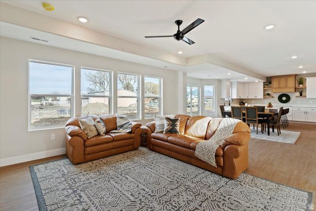 3062 W SOLACE ST, Syracuse, UT 84075