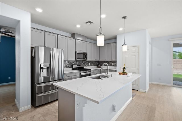 5827 Casa Branca Street, Las Vegas, NV 89148