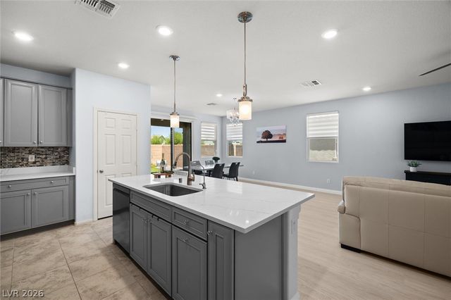 5827 Casa Branca Street, Las Vegas, NV 89148