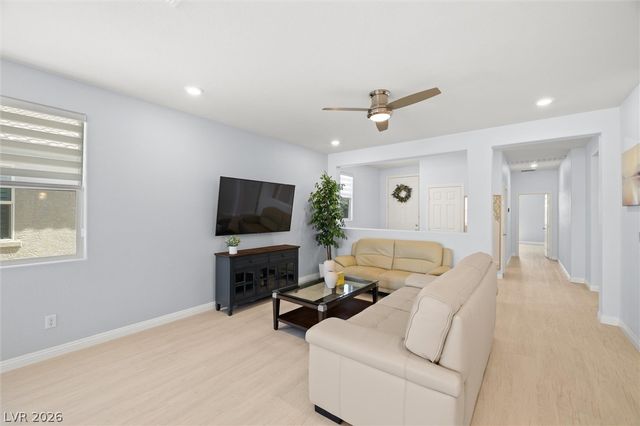5827 Casa Branca Street, Las Vegas, NV 89148