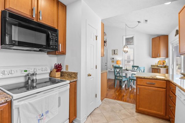 829 9th Ave. S, North Myrtle Beach, SC 29582