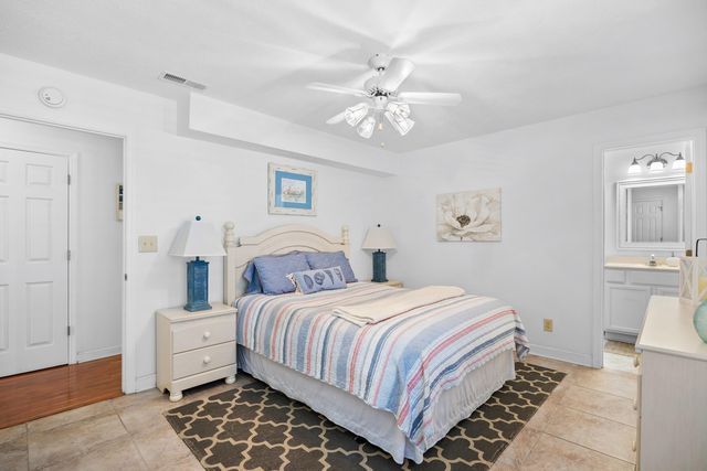 829 9th Ave. S, North Myrtle Beach, SC 29582
