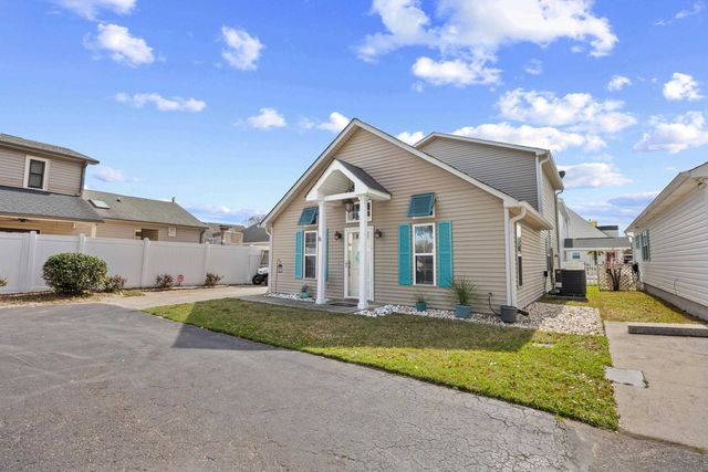 829 9th Ave. S, North Myrtle Beach, SC 29582