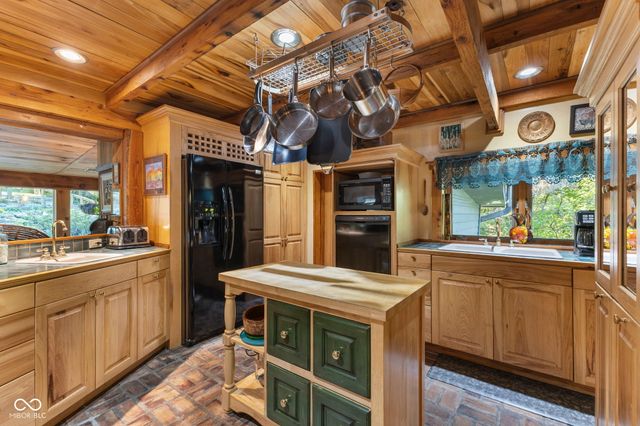 8548 N Observatory Lane, Martinsville, IN 46151