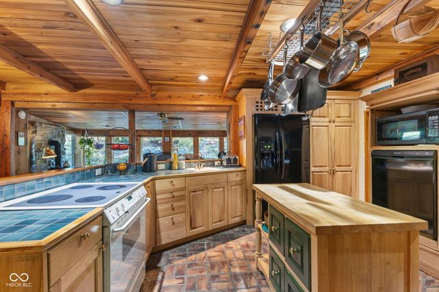 8548 N Observatory Lane, Martinsville, IN 46151