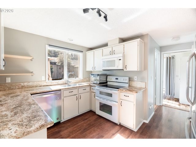 14574 Se LONE PINE Dr, Clackamas, OR 97015