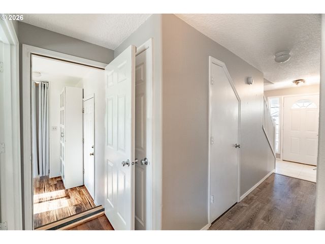 14574 Se LONE PINE Dr, Clackamas, OR 97015