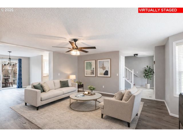 14574 Se LONE PINE Dr, Clackamas, OR 97015