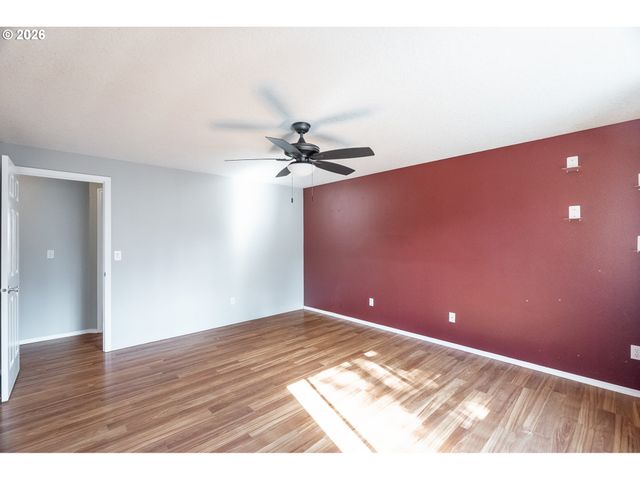 14574 Se LONE PINE Dr, Clackamas, OR 97015