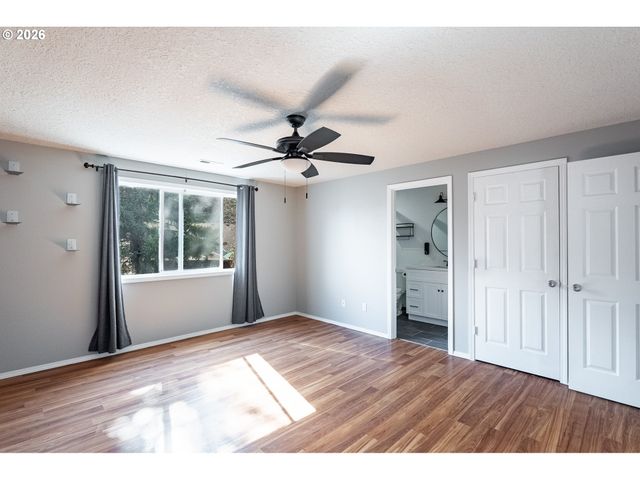 14574 Se LONE PINE Dr, Clackamas, OR 97015