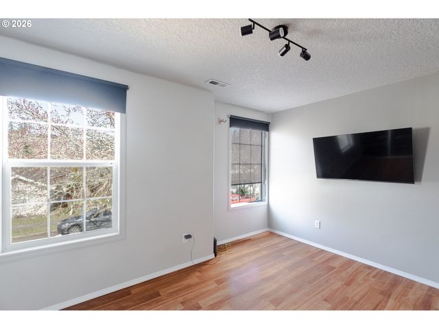 14574 Se LONE PINE Dr, Clackamas, OR 97015