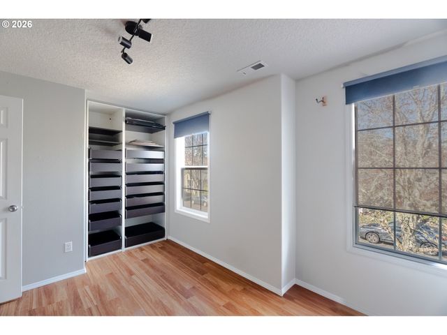 14574 Se LONE PINE Dr, Clackamas, OR 97015