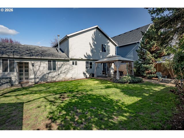 14574 Se LONE PINE Dr, Clackamas, OR 97015