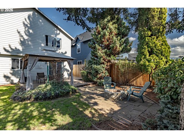 14574 Se LONE PINE Dr, Clackamas, OR 97015