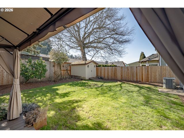 14574 Se LONE PINE Dr, Clackamas, OR 97015