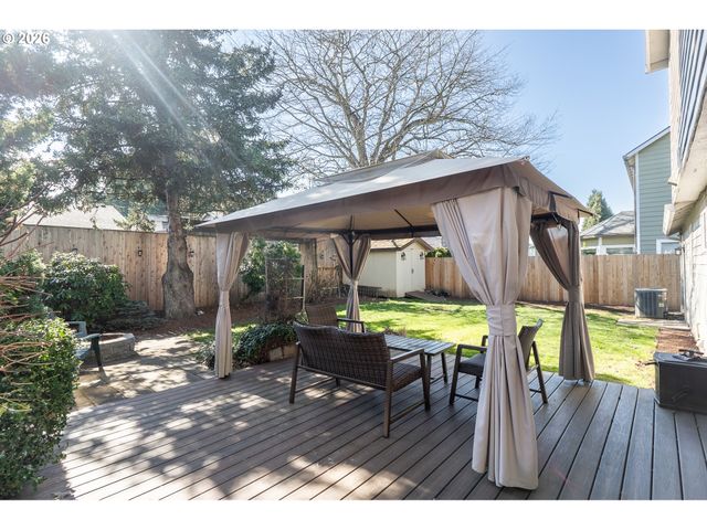 14574 Se LONE PINE Dr, Clackamas, OR 97015