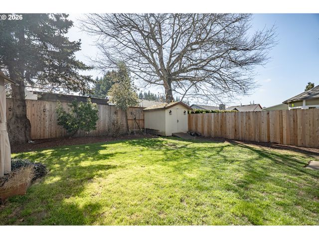 14574 Se LONE PINE Dr, Clackamas, OR 97015