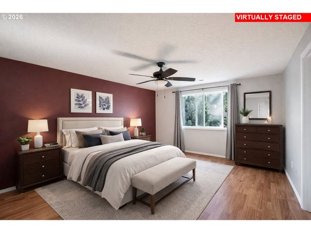 14574 Se LONE PINE Dr, Clackamas, OR 97015