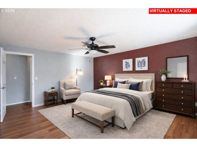 14574 Se LONE PINE Dr, Clackamas, OR 97015