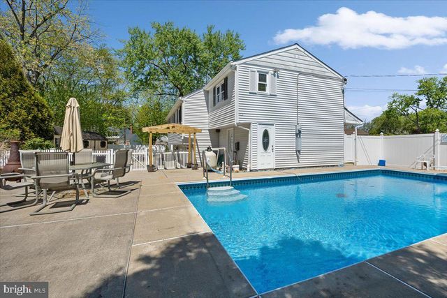 9 BISCAYNE BOULEVARD, West Deptford, NJ 08096