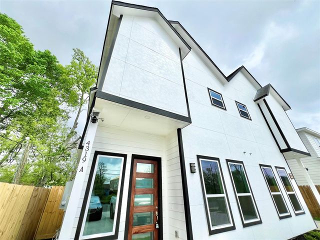 5642 Hirondel Street A, Houston, TX 77033