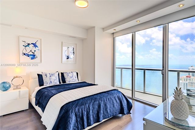 495 Brickell Ave PH-5703, Miami, FL 33131