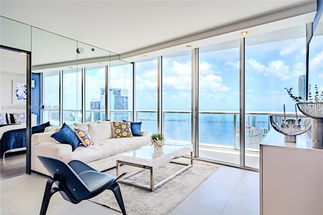 495 Brickell Ave PH-5703, Miami, FL 33131