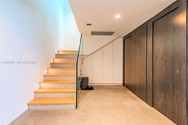 495 Brickell Ave PH-5703, Miami, FL 33131