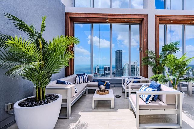 495 Brickell Ave PH-5703, Miami, FL 33131