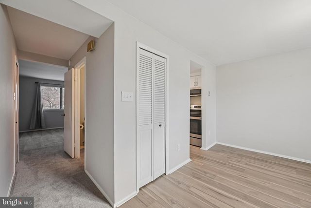 7035 KNIGHTHOOD LN, Columbia, MD 21045