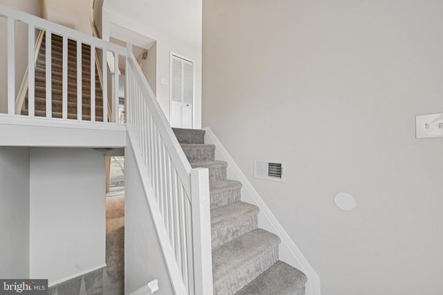 7035 KNIGHTHOOD LN, Columbia, MD 21045