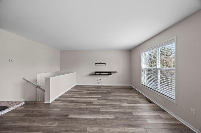 5056 Bluff Heights Trail SE, Prior Lake, MN 55372