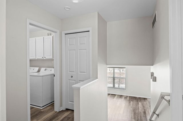 5056 Bluff Heights Trail SE, Prior Lake, MN 55372